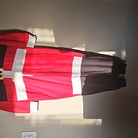 Santa onesie size 10-12 - Picture 2 of 4